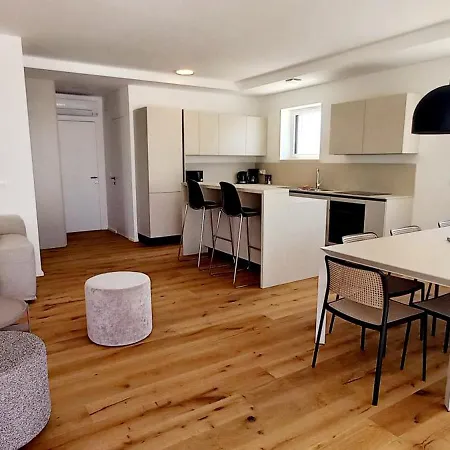Faro - New House, Near Beaches, Heated Pool, Playroom, Bbq, Salvore - Istria Villa Basanija