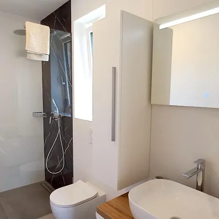 Faro - New House, Near Beaches, Heated Pool, Playroom, Bbq, Salvore - Istria Basanija