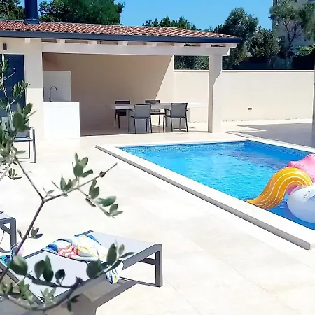 Faro - New House, Near Beaches, Heated Pool, Playroom, Bbq, Salvore - Istria Villa *