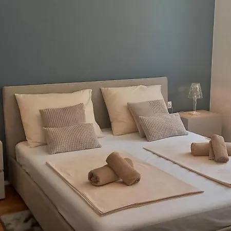 Faro - New House, Near Beaches, Heated Pool, Playroom, Bbq, Salvore - Istria