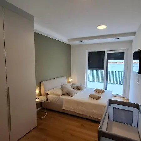 Faro - New House, Near Beaches, Heated Pool, Playroom, Bbq, Salvore - Istria * Basanija