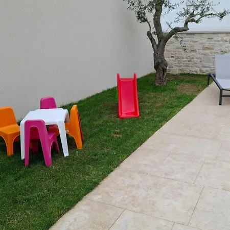 Villa Faro - New House, Near Beaches, Heated Pool, Playroom, Bbq, Salvore - Istria Basanija