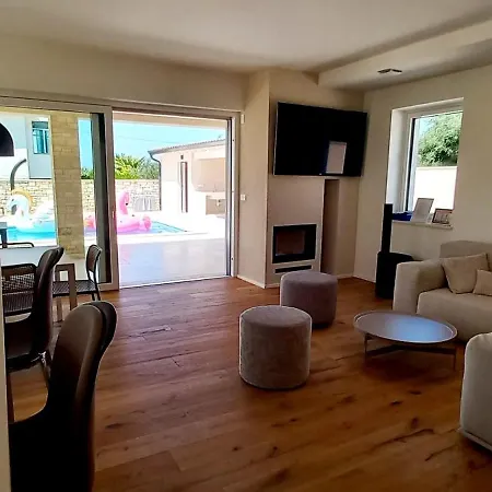 Faro - New House, Near Beaches, Heated Pool, Playroom, Bbq, Salvore - Istria *