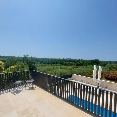 Faro - New House, Near Beaches, Heated Pool, Playroom, Bbq, Salvore - Istria Basanija